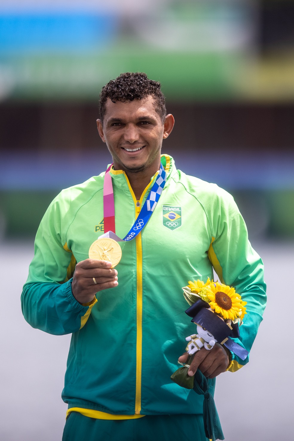 Medalhista em canoagem Isaquias Queiroz