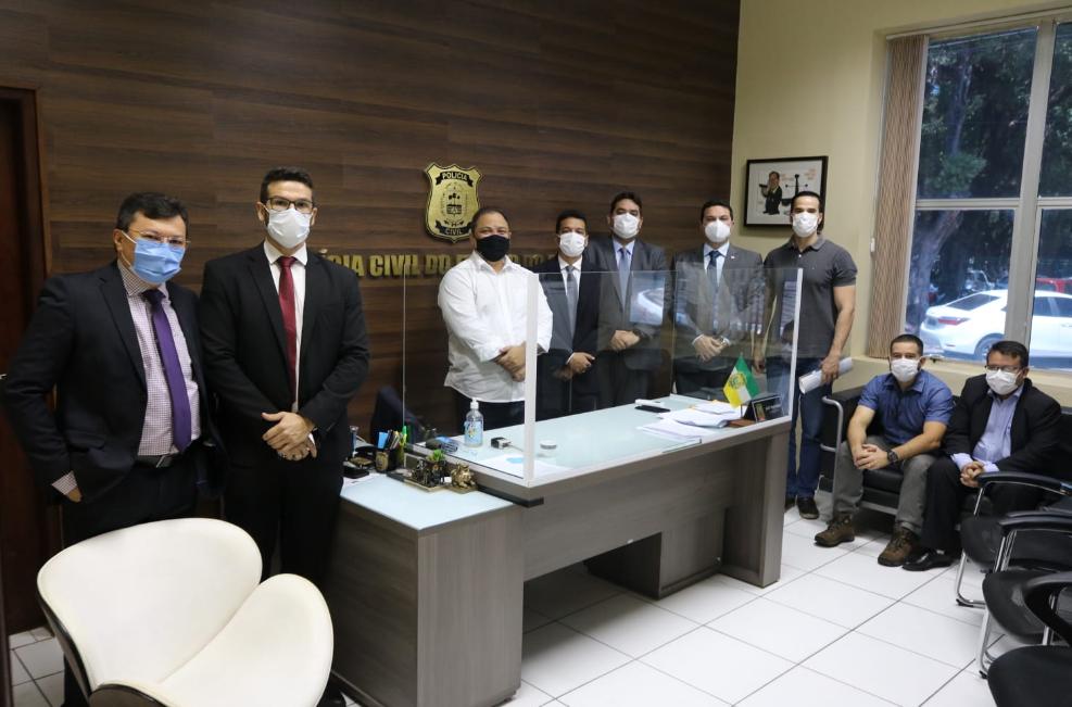 Representantes da OAB-PI na Delegacia Geral de Polícia Civil