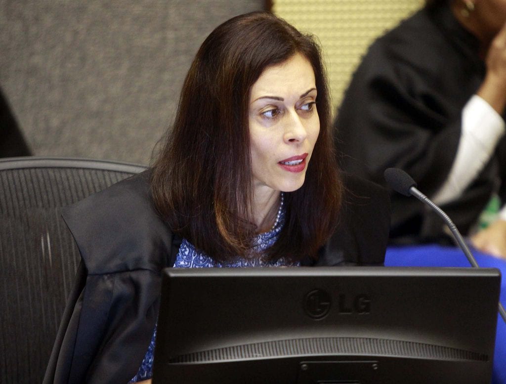 Ministra do STJ Regina Helena Costa é a relatora do processo