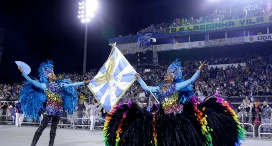 Justiça de SP proíbe entrada de crianças no Sambódromo durante Carnaval