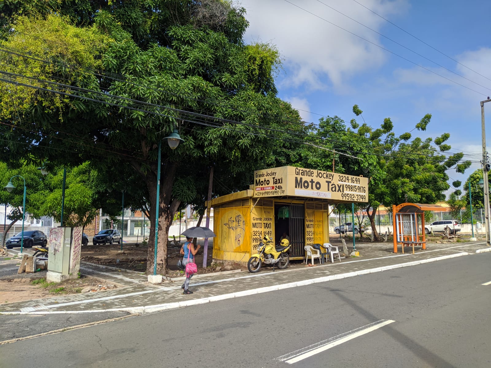 Praças da avenida Nossa Senhora de Fátima