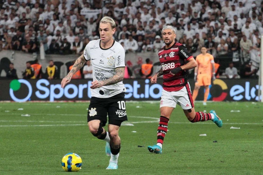 Atacante Róger Guedes, do Corinthians, durante o primeiro jogo da final da Copa do Brasil 2022 contra o Flamengo