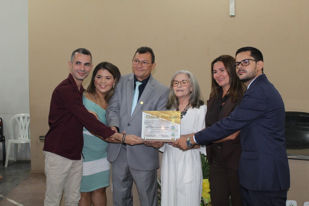 Solenidade para a entrega do título de cidadania para a professora Ana Maria Feitosa Coutinho (Foto: Edivan Araújo) Solenidade para a entrega do título de cidadania para a professora Ana Maria Feitosa Coutinho (Foto: Edivan Araújo)