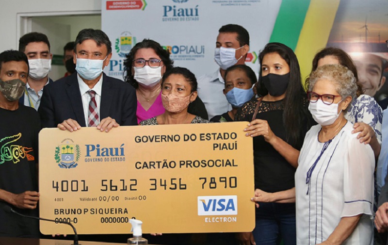 Cartão PRO Social beneficia quase 4 mil famílias piauienses