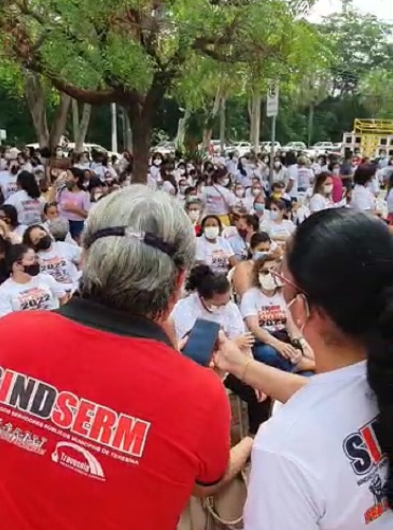 Professores fecham Frei Serafim em protesto após reajuste de 16%