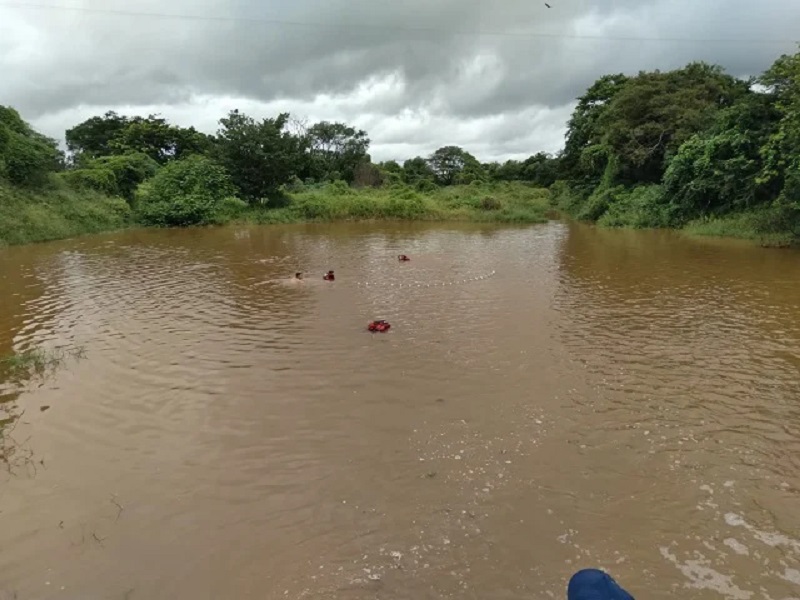 Corpo de homem foi resgatado por equipe do Corpo de Bombeiros