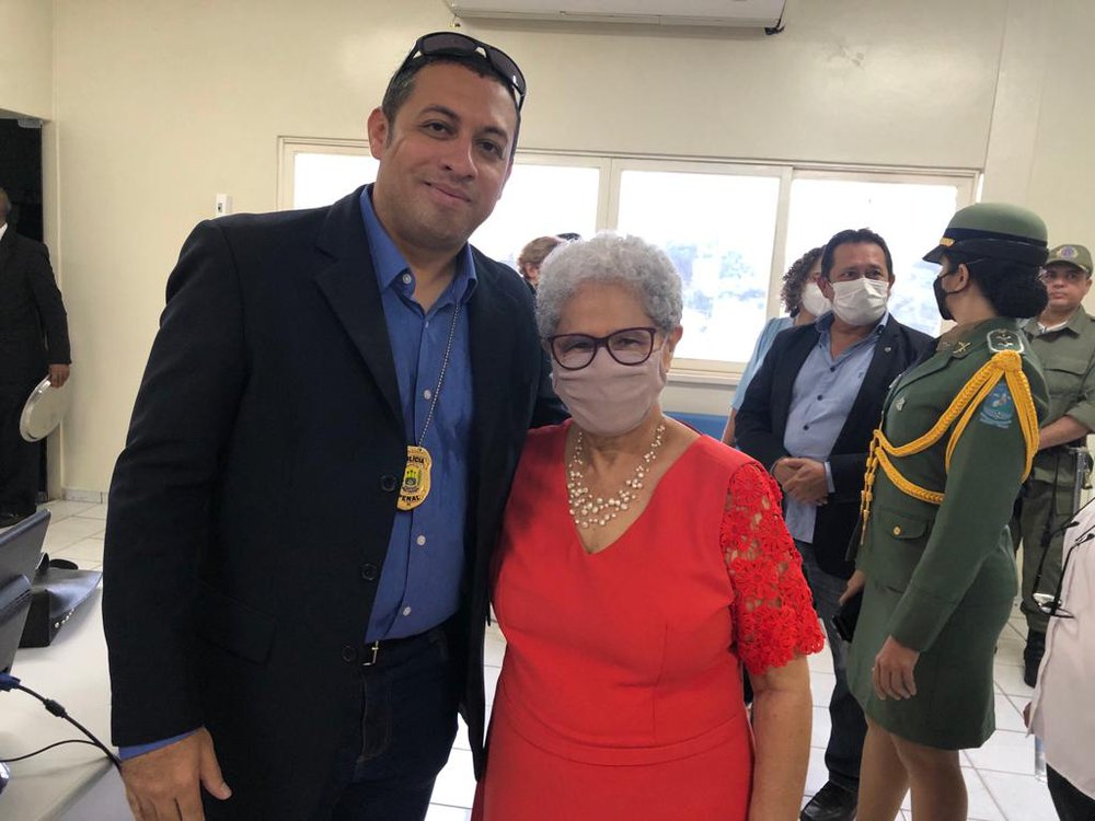Governadora Regina Sousa, ao lado do Diretor da Academia de Polícia Penal do Estado do Piauí (Acadepen/PI), Itamar Burlamaqui (Foto: Jacinto Teles/JTNEWS)