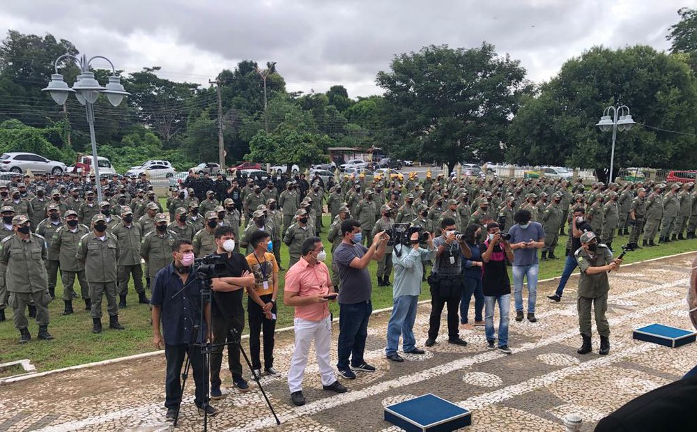 Posse do coronel Scheiwann Lopes no comando da PM-PI (Foto: Jacinto Teles/JTNEWS) Posse do coronel Scheiwann Lopes no comando da PM-PI (Foto: Jacinto Teles/JTNEWS)