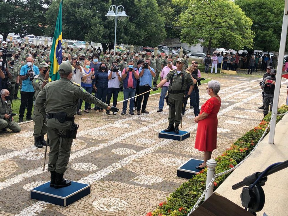 Transmissão de Comando perante a governadora Regina Sousa (Foto: Jacinto Teles/JTNEWS) Transmissão de Comando perante a governadora Regina Sousa (Foto: Jacinto Teles/JTNEWS)