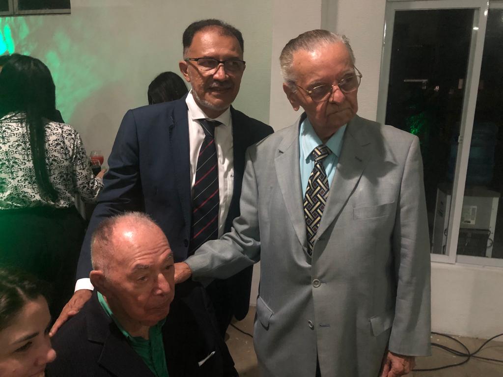 Advogado Jacinto Teles ao lado de Celso Barros Coelho e Reginaldo Furtado