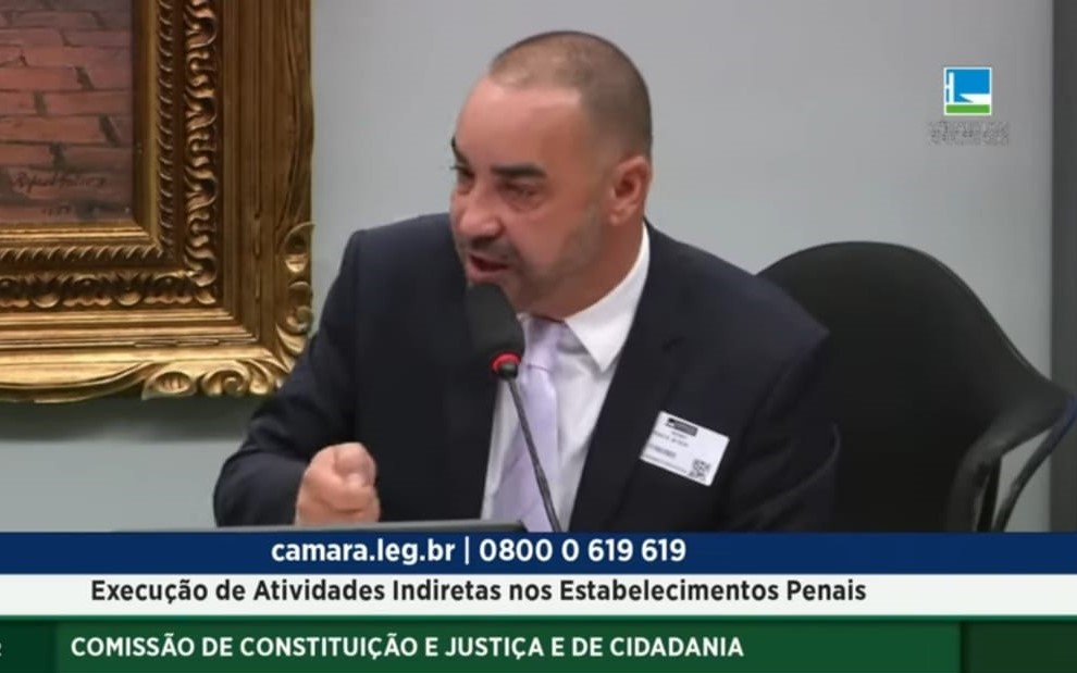 Paulo Rogério presidente do SINDPOL-DF durante Audiência Pública na CCJ da Câmara, contra privatização de atividades da Polícia Penal