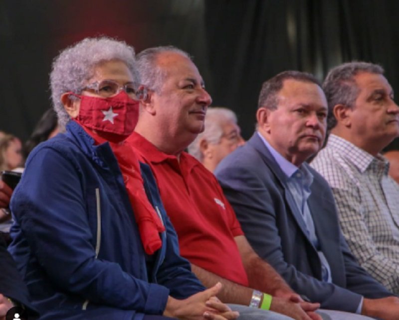 Regina Sousa participa de lançamento da pré-candidatura de Lula (Foto: Reprodução/Instagram) Regina Sousa participa de lançamento da pré-candidatura de Lula (Foto: Reprodução/Instagram)