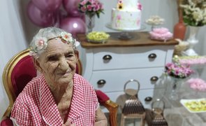 Confraternização em comemoração aos 106 anos de Dona Pedrina