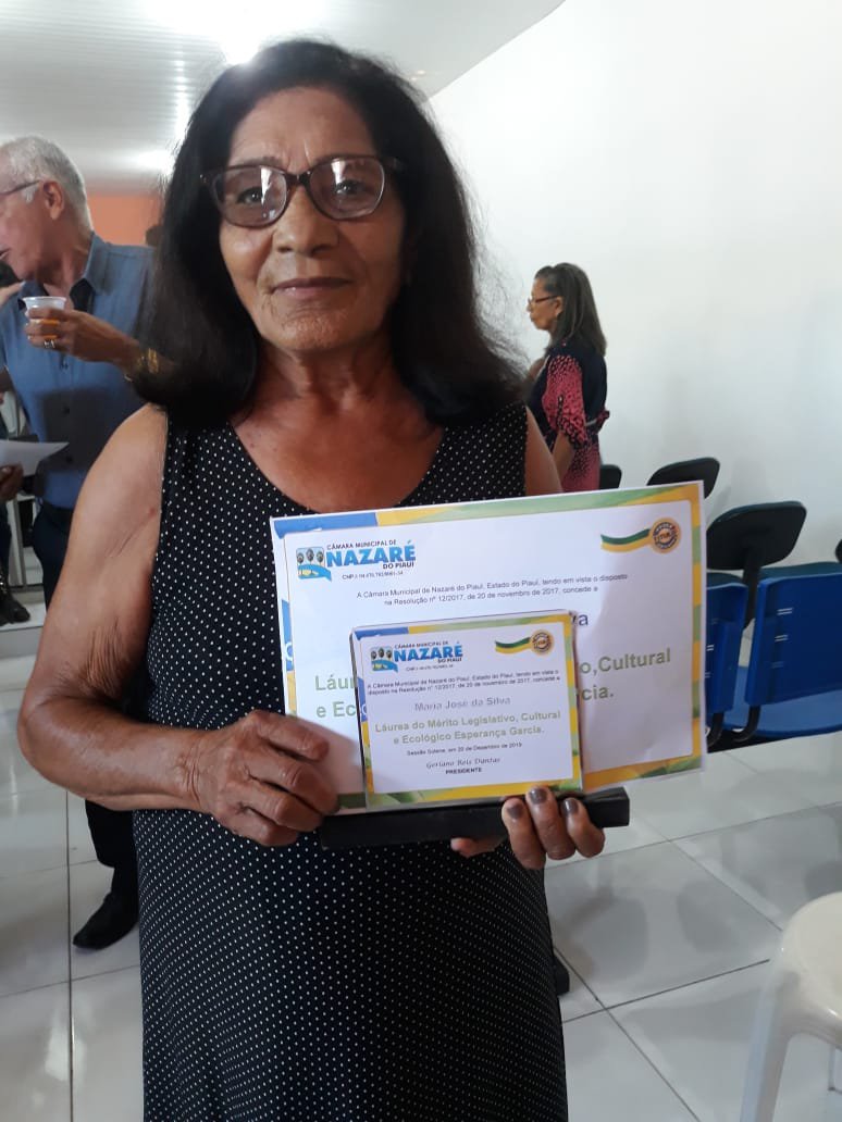 A Cidade de Nazaré do Piauí através da Câmara Municipal reconheceu seu esforço intelectual criando e dedicando-lhe o Primeiro título da Maior Honraria (Foto: Arquivo pessoal cedido ao JTNEWS) A Cidade de Nazaré do Piauí através da Câmara Municipal reconheceu seu esforço intelectual criando e dedicando-lhe o Primeiro título da Maior Honraria (Foto: Arquivo pessoal cedido ao JTNEWS)