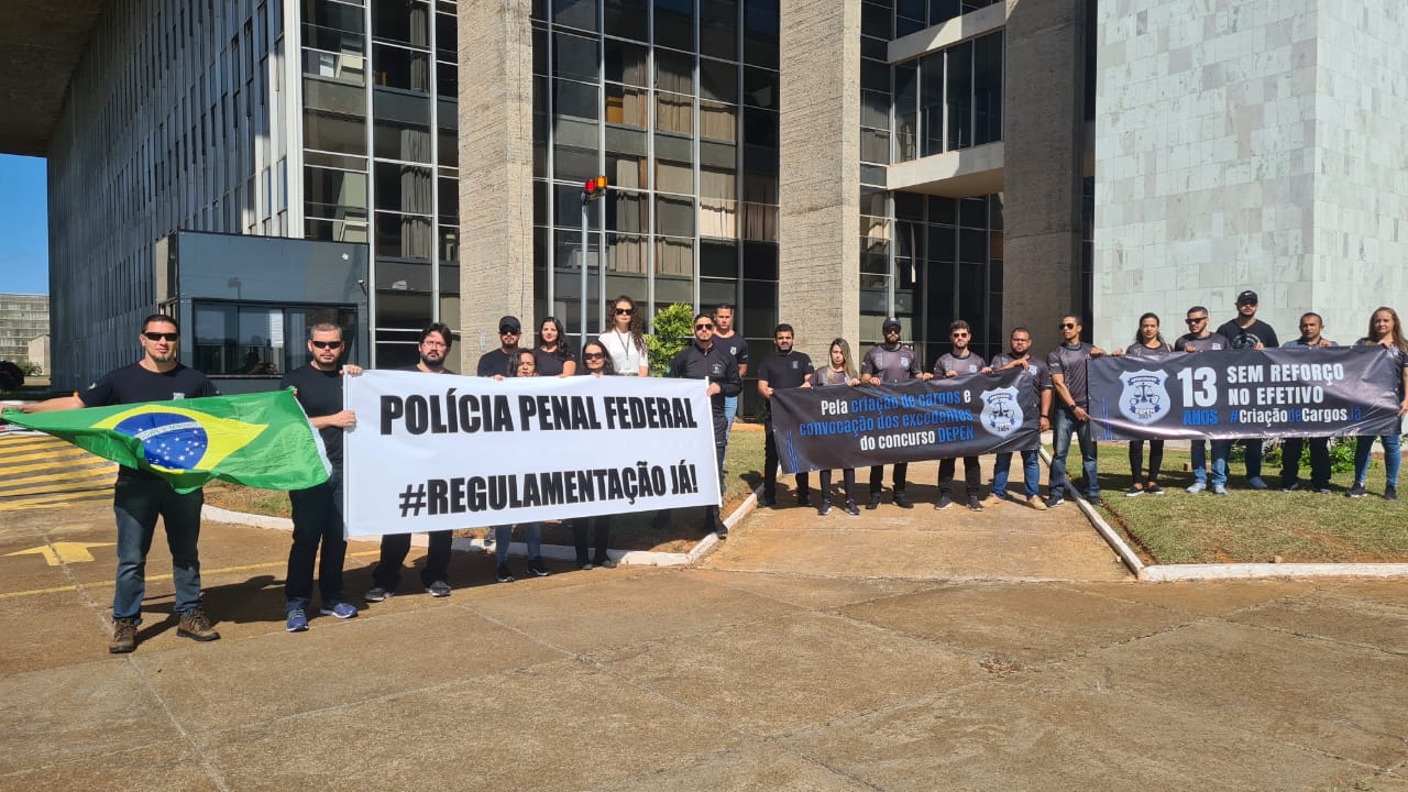 Enquanto os Policiais Penais Federais seguem firmes no combate ao ‘crime organizado’ o ministro da Justiça Anderson Torres boicota a Regulamentação da Polícia Penal