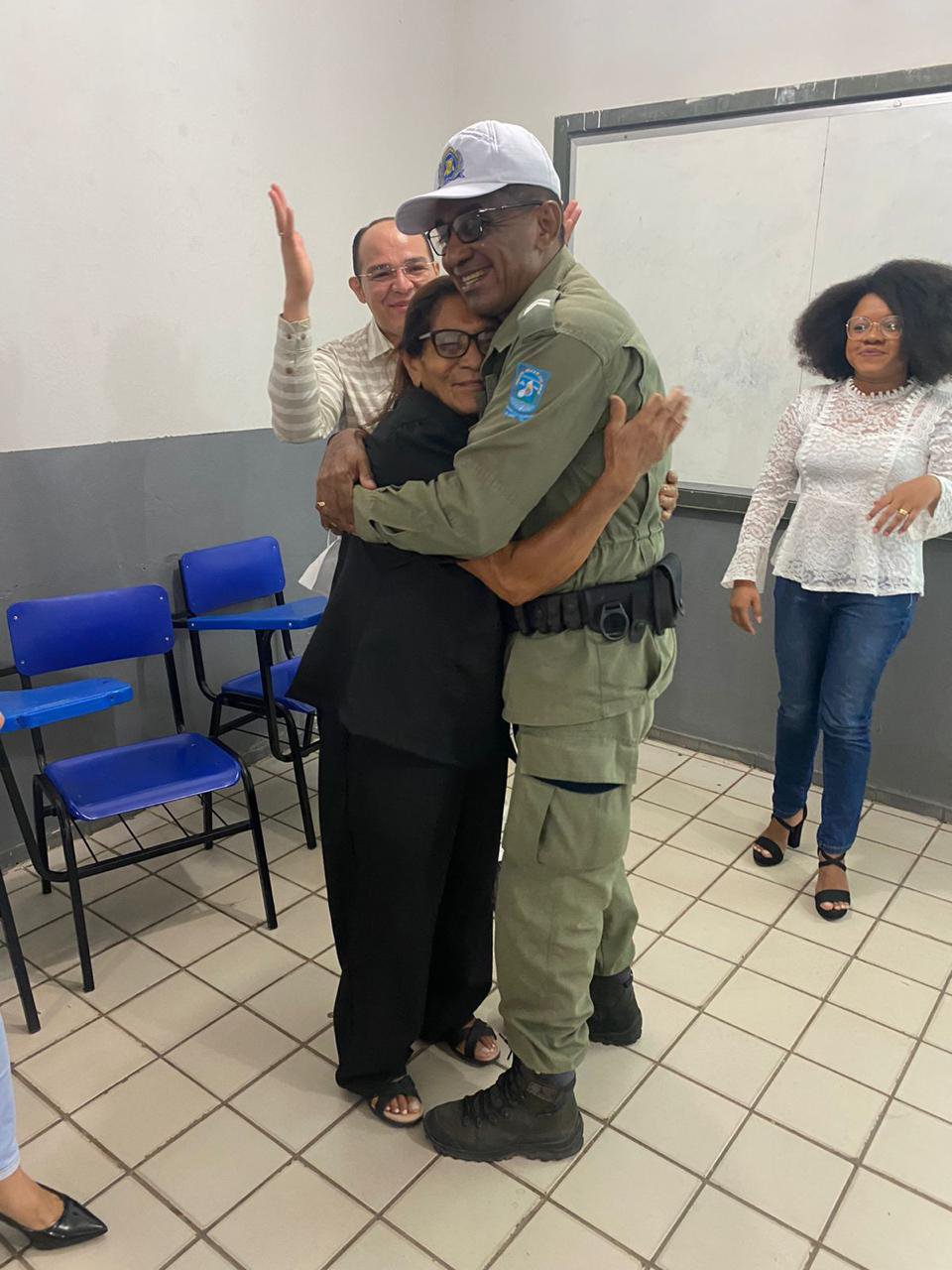 Maria José da Silva e policial militar e advogado licenciado João Luís (Foto: Arquivo pessoal cedido ao JTNEWS) Maria José da Silva e policial militar e advogado licenciado João Luís (Foto: Arquivo pessoal cedido ao JTNEWS)