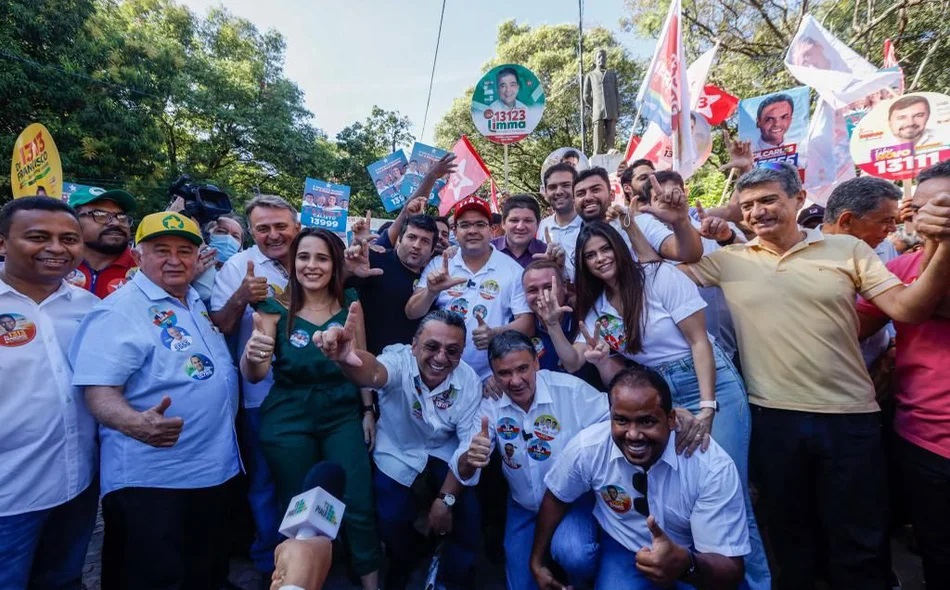 Rafael e Wellington Dias reúnem vereadores em caminhada no Centro de Teresina