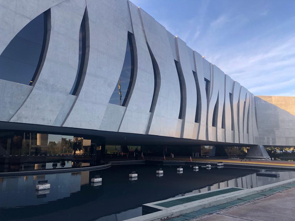 Uma das áreas internas mais belas do projeto de Oscar Niemeyer do Superior Tribunal de Justiça, em Brasília