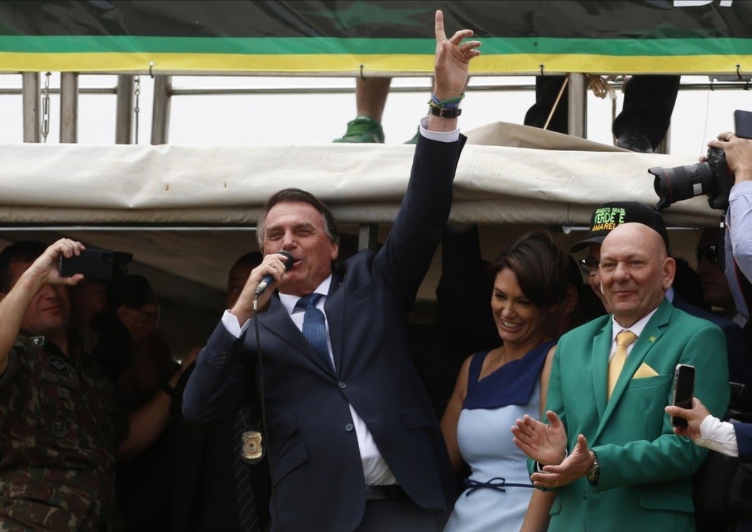 O presidente Jair Bolsonaro discursa durante 7 de Setembro em Brasília