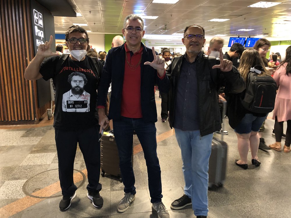 Apoiadores de Lula achegando em Brasília pelo aeroporto Juscelino Kubitschek (Foto: Jacinto Teles/JTNEWS) Apoiadores de Lula achegando em Brasília pelo aeroporto Juscelino Kubitschek (Foto: Jacinto Teles/JTNEWS)