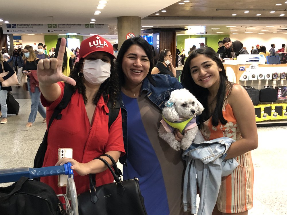 Posse de Lula; JTNEWS registra os primeiros apoiadores no aeroporto de Brasília (Foto: Jacinto Teles/JTNEWS) Posse de Lula; JTNEWS registra os primeiros apoiadores no aeroporto de Brasília (Foto: Jacinto Teles/JTNEWS)