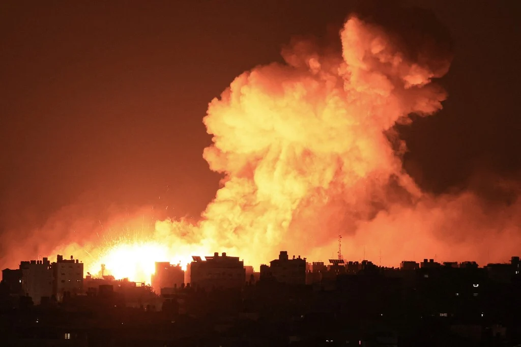 Bombardeio de Israel sobre Gaza em 10 de outubro de 2023.