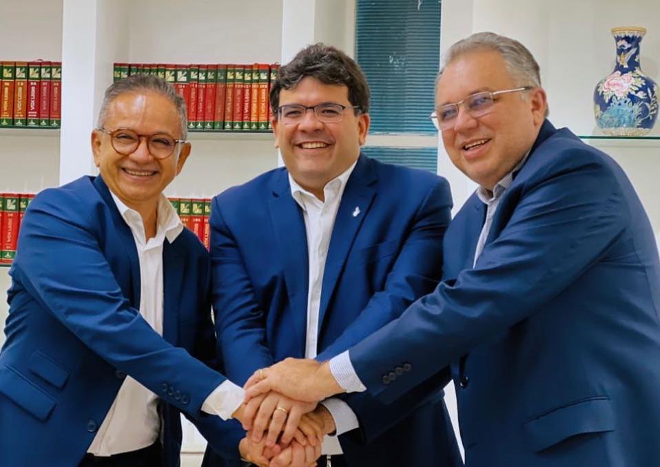 Dr. Hélio, Rafael Fonteles e Florentino Neto.