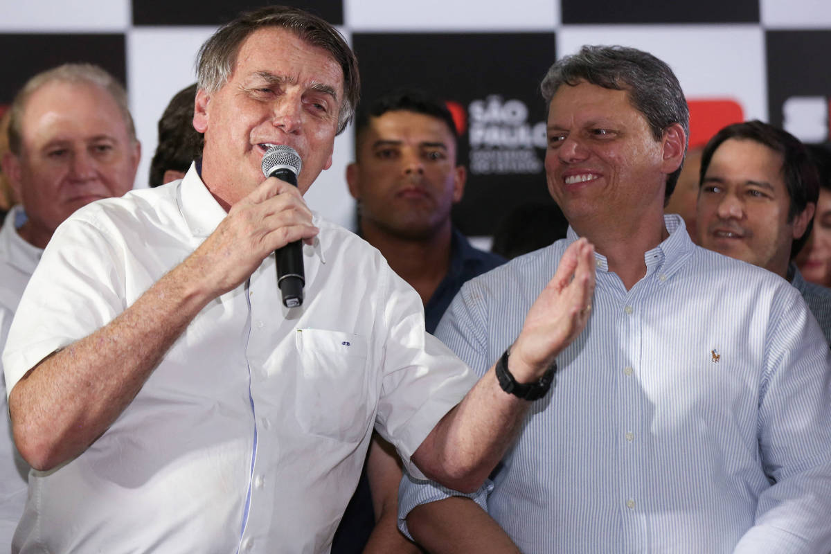 O ex-presidente Jair Bolsonaro (PL) e o governador Tarcísio de Freitas (Republicanos) em Barretos (SP).