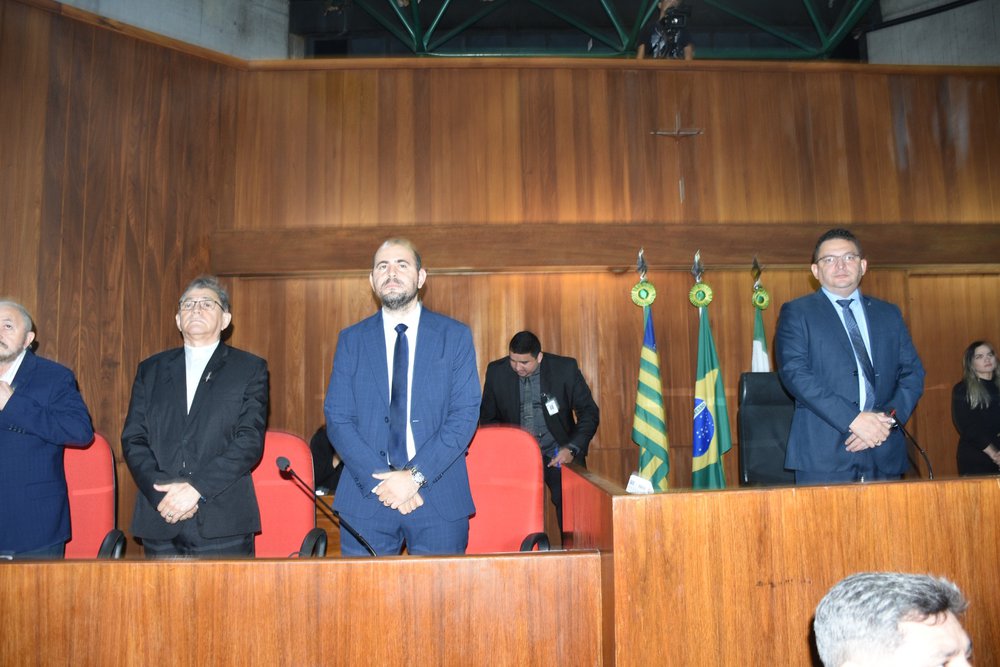 Os homenageados, Pe. Carlos Sales e o Juiz Thiago Aleluia. (Foto: Magal Santos) Os homenageados, Pe. Carlos Sales e o Juiz Thiago Aleluia. (Foto: Magal Santos)