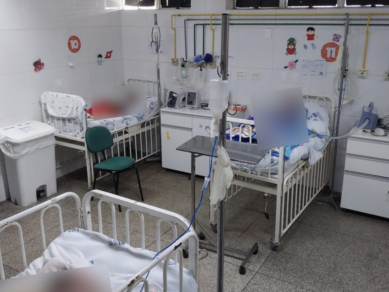 Na imagem, leitos infantis do Hospital de Urgência de Teresina (HUT).