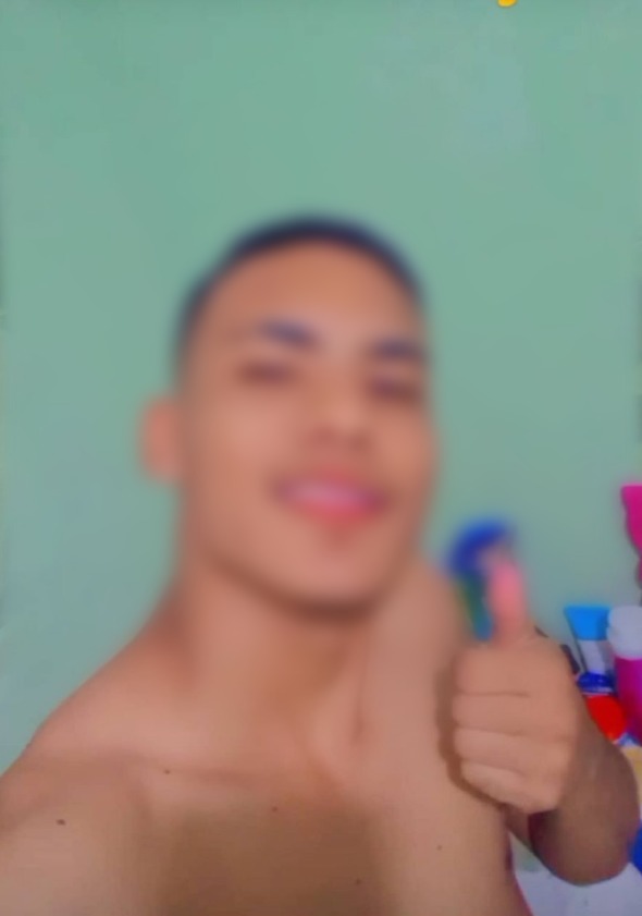 Na imagem, Marcos Vinícius da Costa Barros, assassinado aos 17 anos.