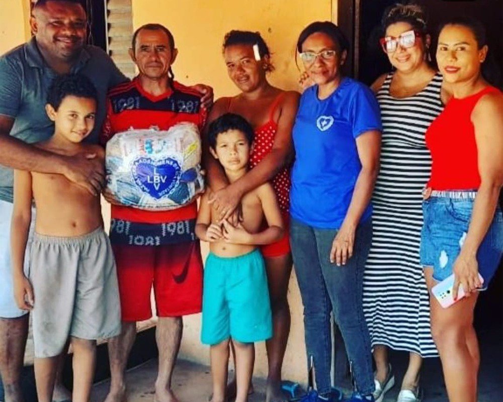 Na lagenda, Michelly Neves escreve "Agradecer a Deus e LBV - Legião da Boa Vontade pela oportunidade de fazer parte dessa missão". (Foto: Reprodução | Redes sociais) Na lagenda, Michelly Neves escreve "Agradecer a Deus e LBV - Legião da Boa Vontade pela oportunidade de fazer parte dessa missão". (Foto: Reprodução | Redes sociais)