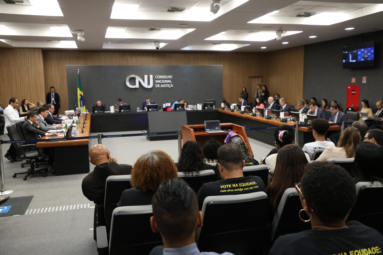 Na imagem, registro da 19ª Sessão Ordinária de 2023.