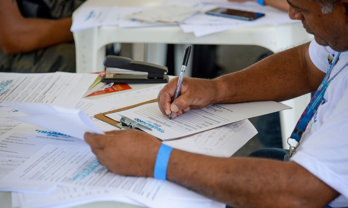O setor de serviços tem redução de receita em 1,6% nos meses de março e abril