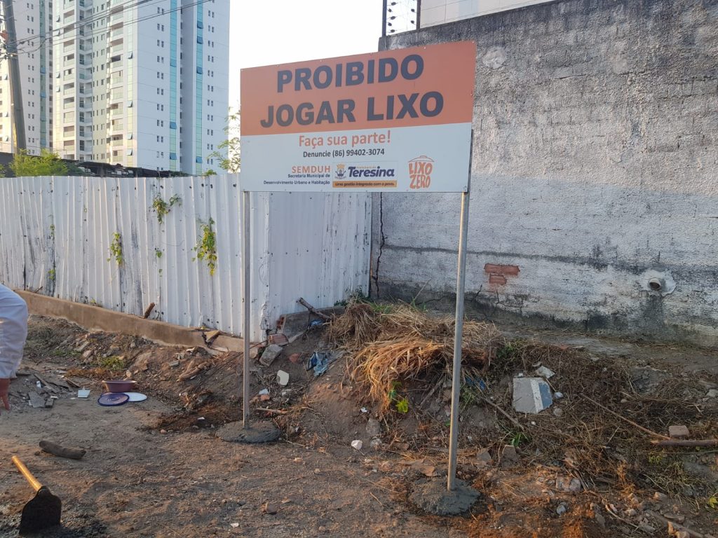 Prefeitura de Teresina pede a conscientização da população em relação ao descarte do lixo na capital.