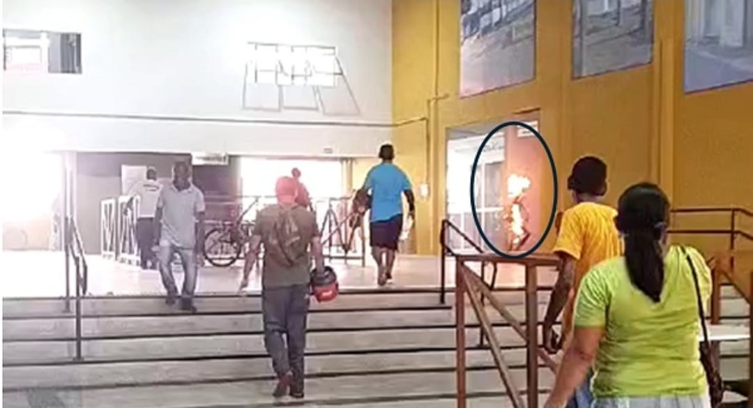 Briga entre moradores de rua termina com dois homens queimados enquanto dormiam