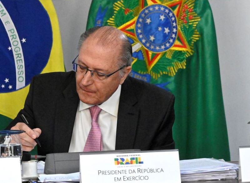 Geraldo Alckmin assina Decreto Nº que reforça o financiamento da privatização prisional iniciada por Jair Bolsonaro.