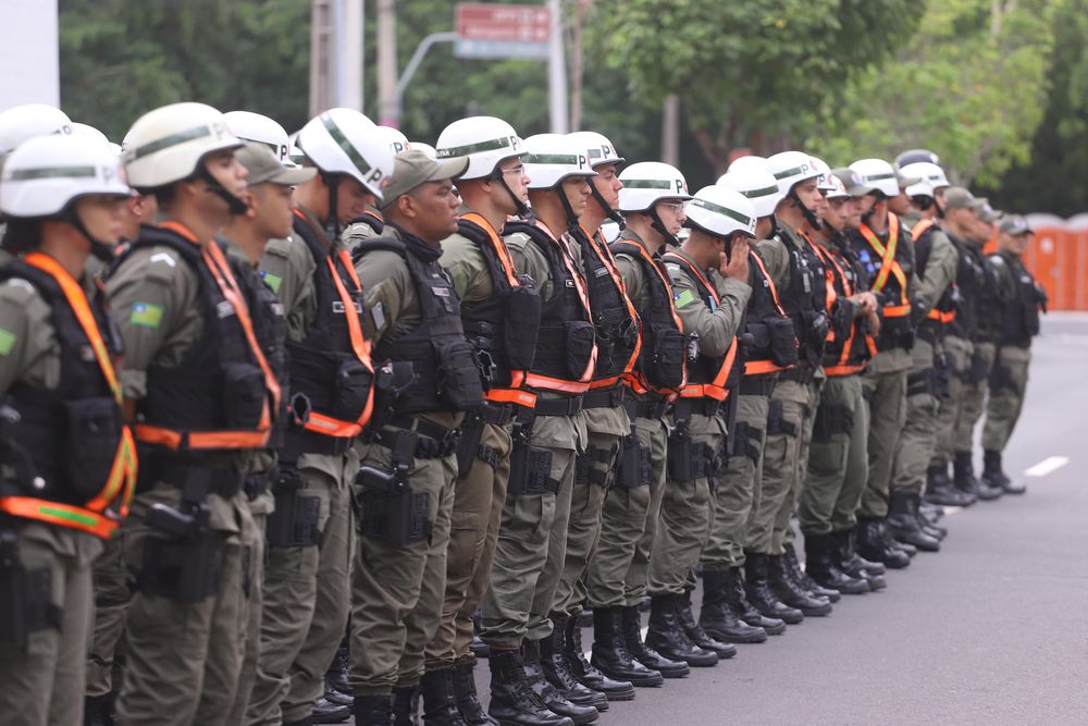 Polícia militar preparada para fazer a segurança no carnaval