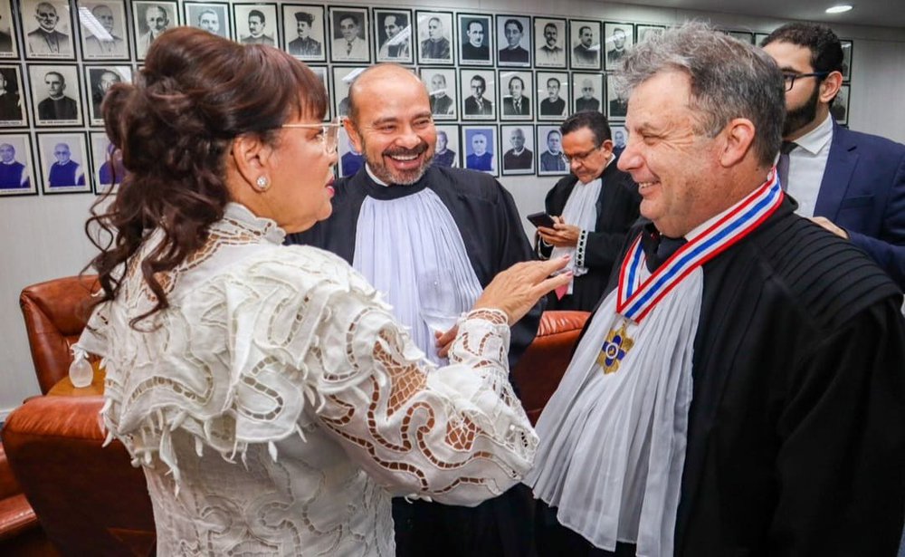 Posse solene da desembargadora Fátima Leite (Foto: Reprodução / Instagram) Posse solene da desembargadora Fátima Leite (Foto: Reprodução / Instagram)