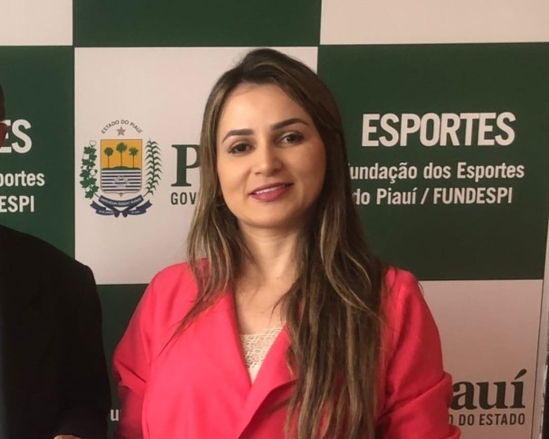 Secretária de esportes Josiene Campelo