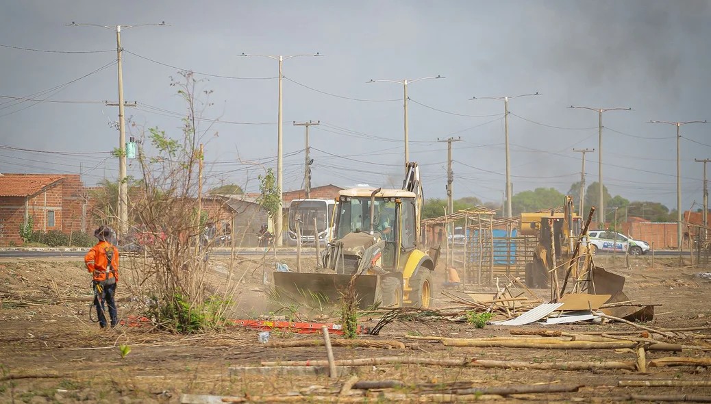 Famílias retiradas da ocupação Santa Rosa
