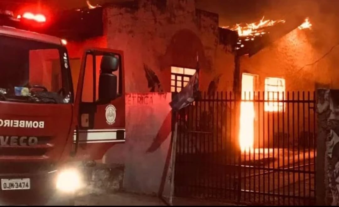 Transformador pega fogo e deixa bairros da zona leste de Teresina sem energia