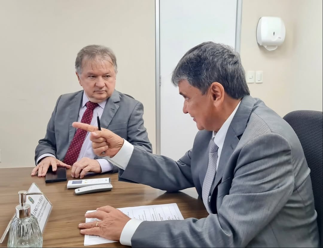 Merlong Solano (PT-PI) e o ministro MDS, Wellington Dias