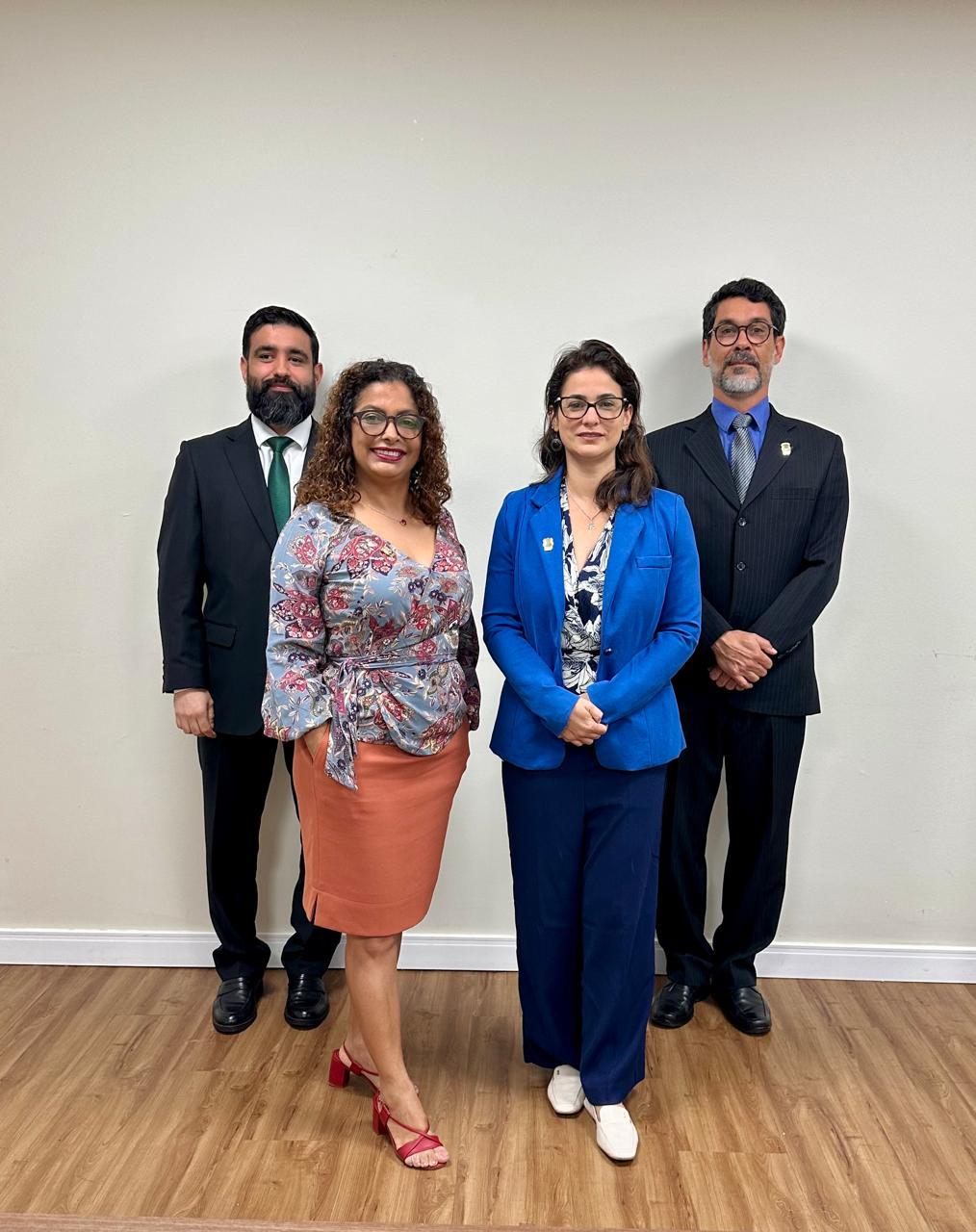 Novel presidente, Diego Mantovaneli, atual vice-presdiente, Marcel Motta, diretora parlamentatr, Eli Naciso e Roberta vice-presdidente que agora deixa o cargo
