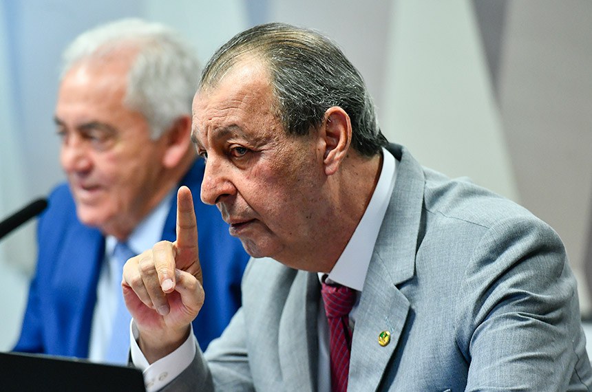 Omar Aziz sugeriu estender mandatos atuais e implementar novas regras imediatamente
