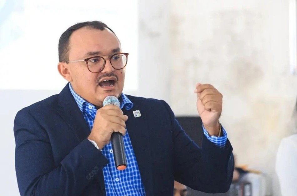 Prefeito de Beneditinos, Jullyvan Mendes de Mesquita