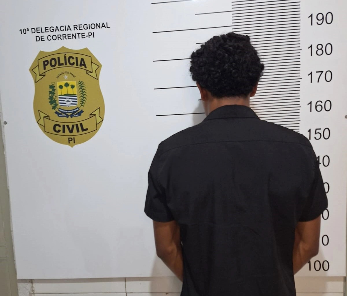 Acusado de estelionato preso em Corrente
