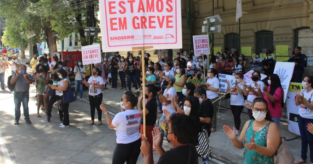 Servidores Municipais de Teresina realizam assembleia com manifestação por reajustes e melhorias salariais
