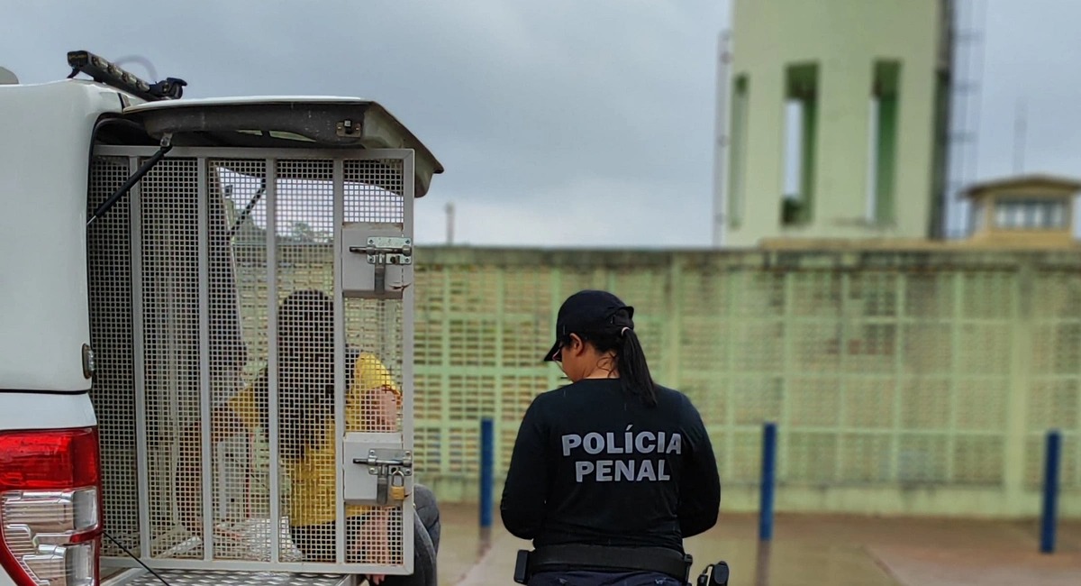 Mulher é presa ao tentar entrar com droga escondida em parte íntima na Cadeia de Altos