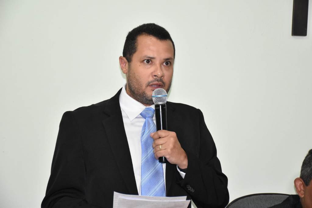 Prefeito Anderson Clayton da Silva Barros